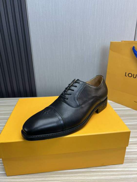 Picture of Louis Vuitton Shoes _SKULVsz38-45mnf034114169